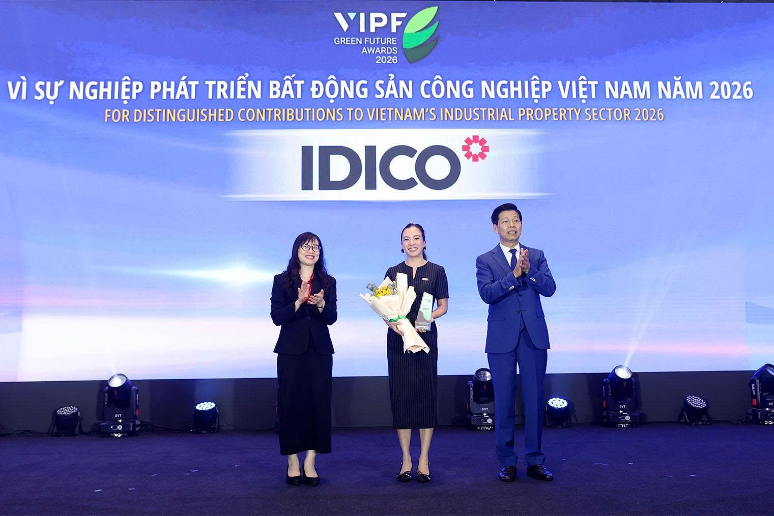 IDICO ĐƯỢC VINH DANH VÌ NHỮNG ĐÓNG GÓP CHO SỰ PHÁT TRIỂN BẤT ĐỘNG SẢN CÔNG NGHIỆP VIỆT NAM